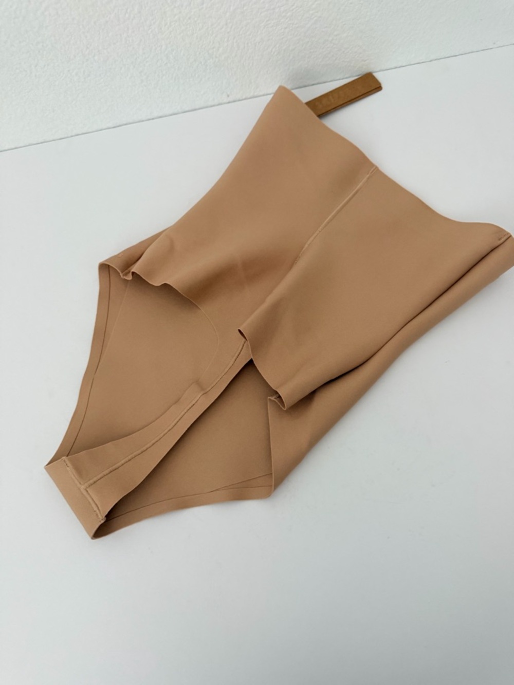 Skims Body Zoned High Waisted Thong Core Sculpt Clay PN-THG-7114W Small 0143 - Picture 3 of 6